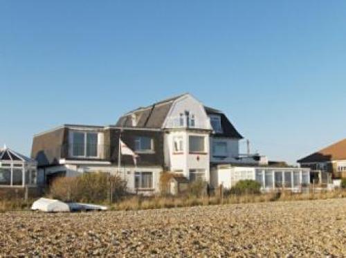 5 Coast Lodge, Pevensey, 