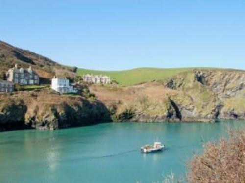 Mainbrace, Port Isaac, 