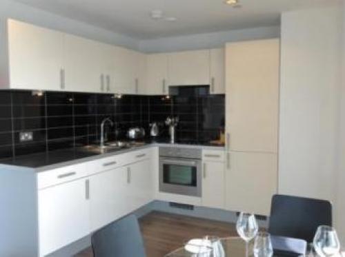 Lovely Home In Media City Right By The Quays, Salford, 