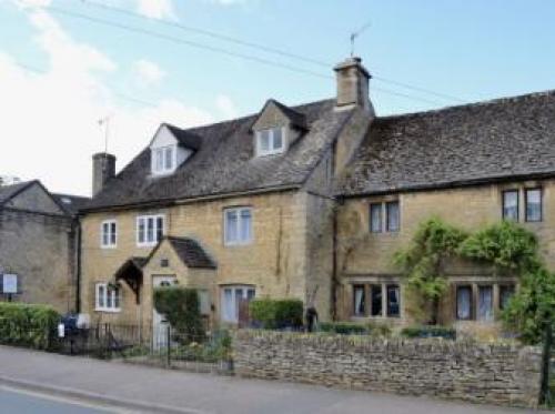 Shamrock Cottage, Bourton on the Water, 