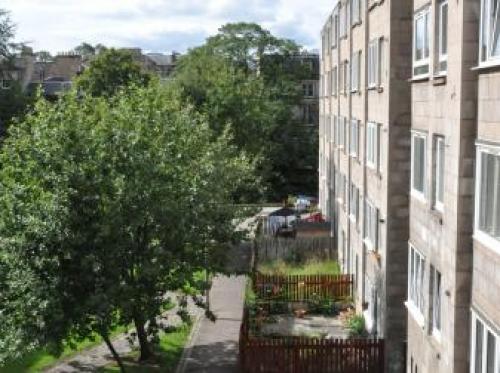 Stockbridge Riverside Apartment, Edinburgh, 