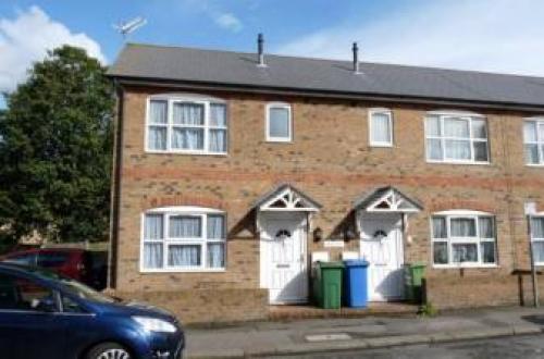 Friars Walk, 2 Bedroom Houses With Fast Wi-fi And Private Parking, Sittingbourne, 