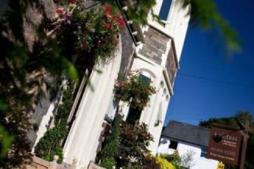 Holly Lodge Guest House, Windermere, 