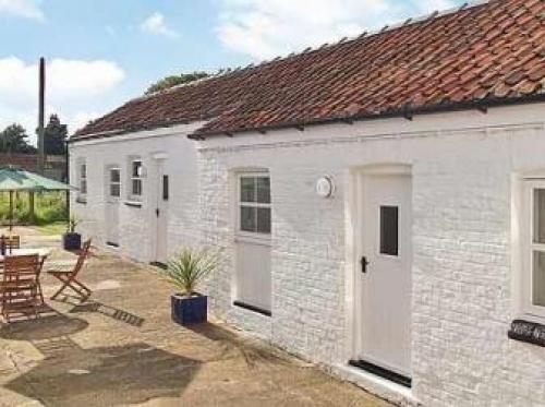 Manor Farm House Cottage, Skipsea, 