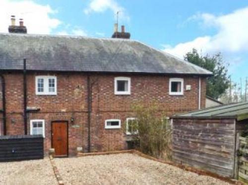 3 Apsley Cottages, Chatham, 