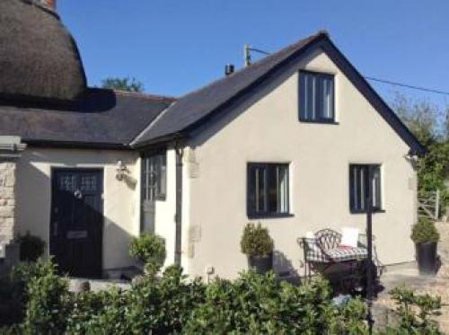 Lower Leigh Cottage, Peaceful Country Setting, Hindon, 