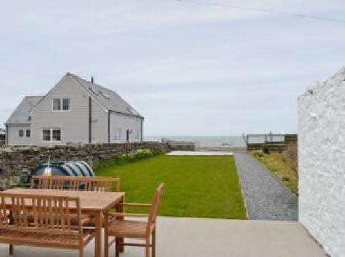 Sea-esta - 28175, Whithorn, 