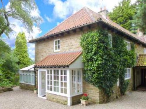 Firbank Cottage, Castleton, 