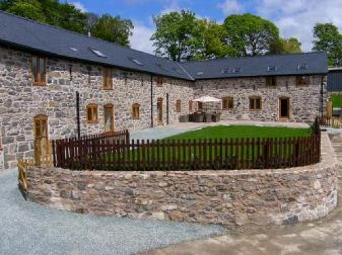 Castell Courtyard, Llanfyllin, 